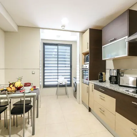 V4, Jardins Branqueira Near Beach, * 阿尔布费拉