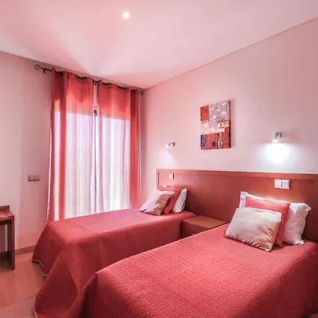 V4, Jardins Branqueira Near Beach, 别墅