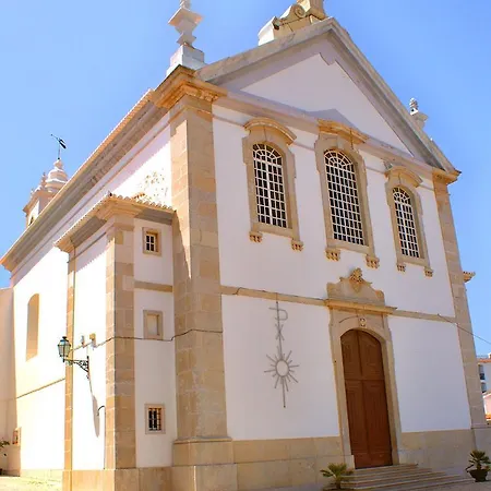 V4, Jardins Branqueira Near Beach,