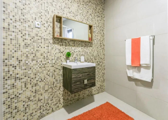 V4, Jardins Branqueira Near Beach, Villa *