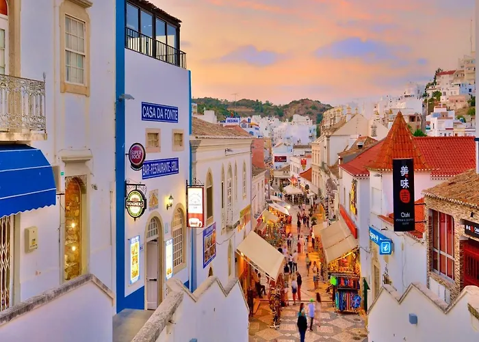 V4, Jardins Branqueira Near Beach, Villa Albufeira