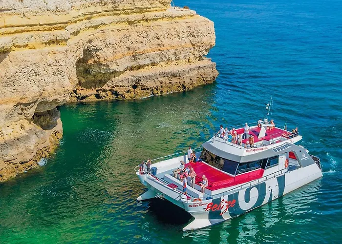 V4, Jardins Branqueira Near Beach, Villa